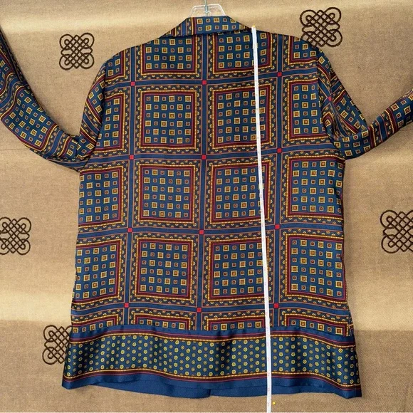 Zara Scarf Print Button Down Shirt Size M
Excellent Condition - Picture 16 of 16